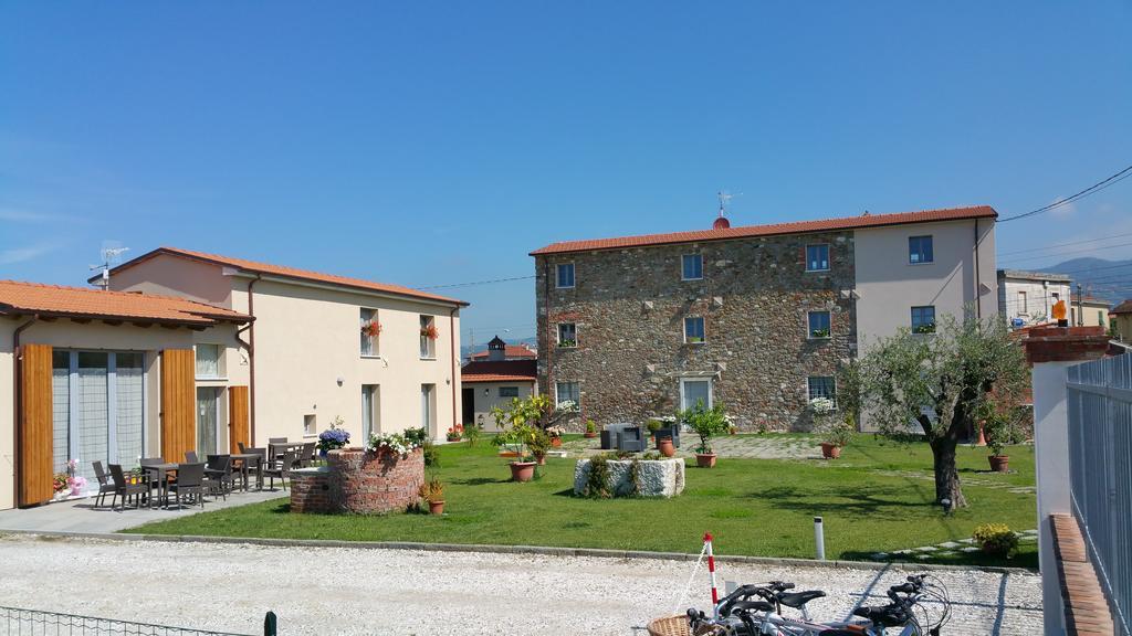 Ca Thomas Hotell Castelnuovo Magra Exteriör bild