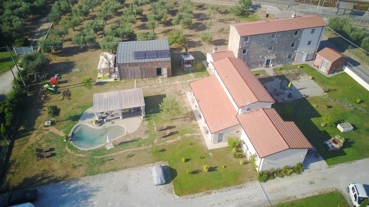 Ca Thomas Hotell Castelnuovo Magra Exteriör bild